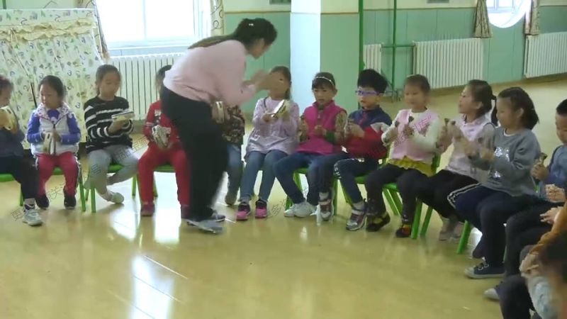 大班打击乐《杂技表演》